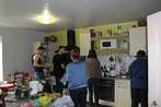 et que les chefs s'affairent en cuisine et que les chefs s'affairent en cuisine