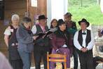 et aux chants régionaux et aux chants régionaux